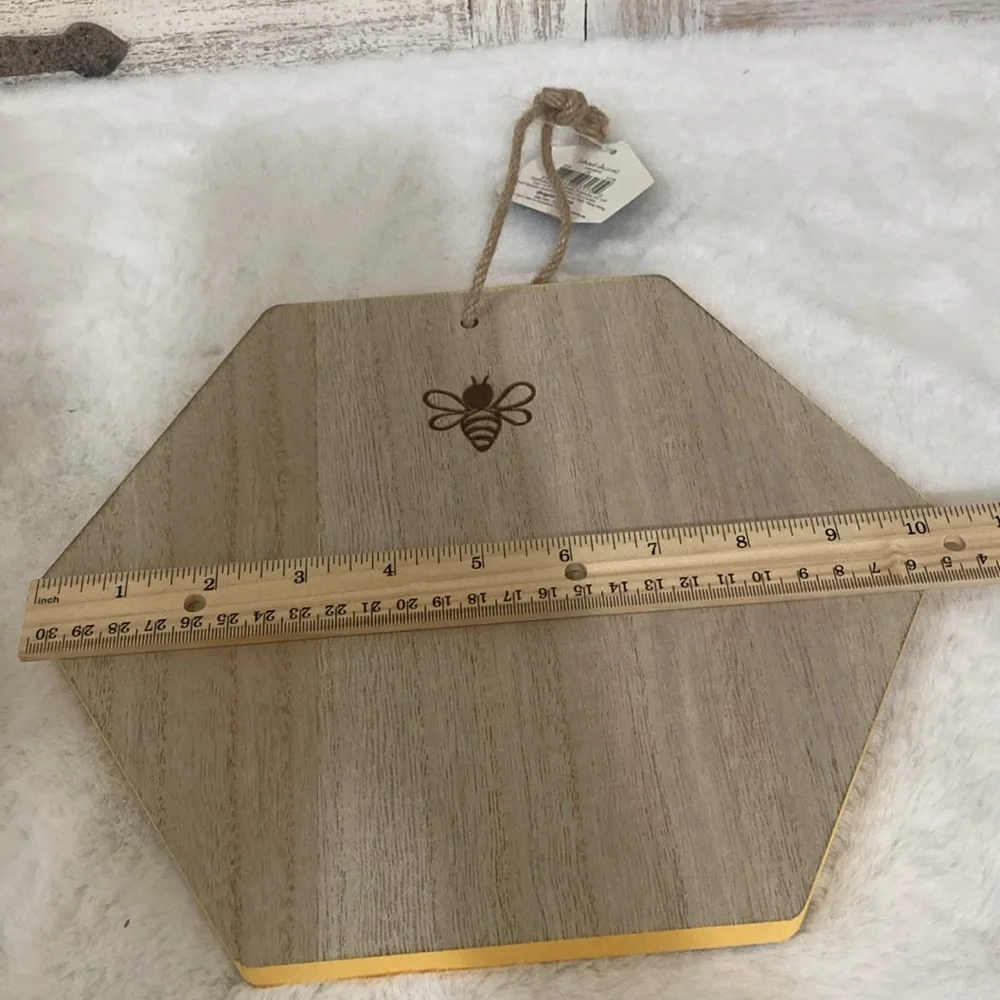 Target BP 2019 Bee Wooden Trivet